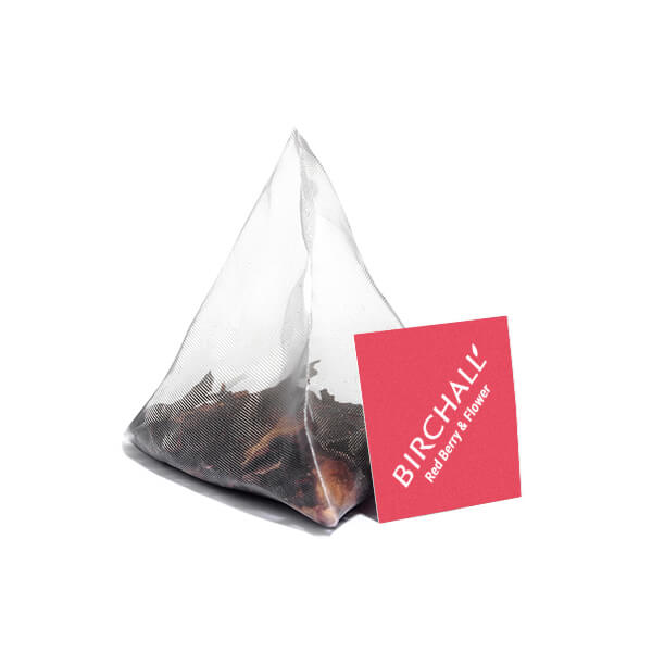 birchall red berry flower 20 prism tea bags prism tea bag 600x600 1